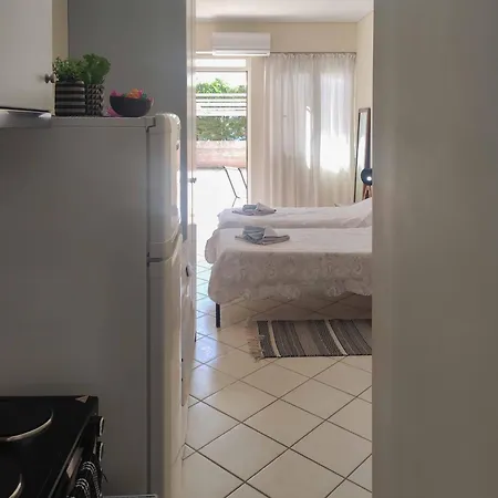 Olga& Jimmy's * Faraí