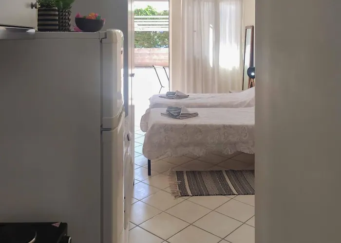 Olga& Jimmy's * Faraí